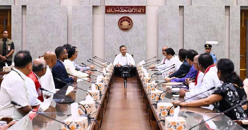 প্রধানমন্ত্রীর সঙ্গে প্রোটেস্ট্যান্ট চার্চ নেতাদের শুভেচ্ছা বিনিময়