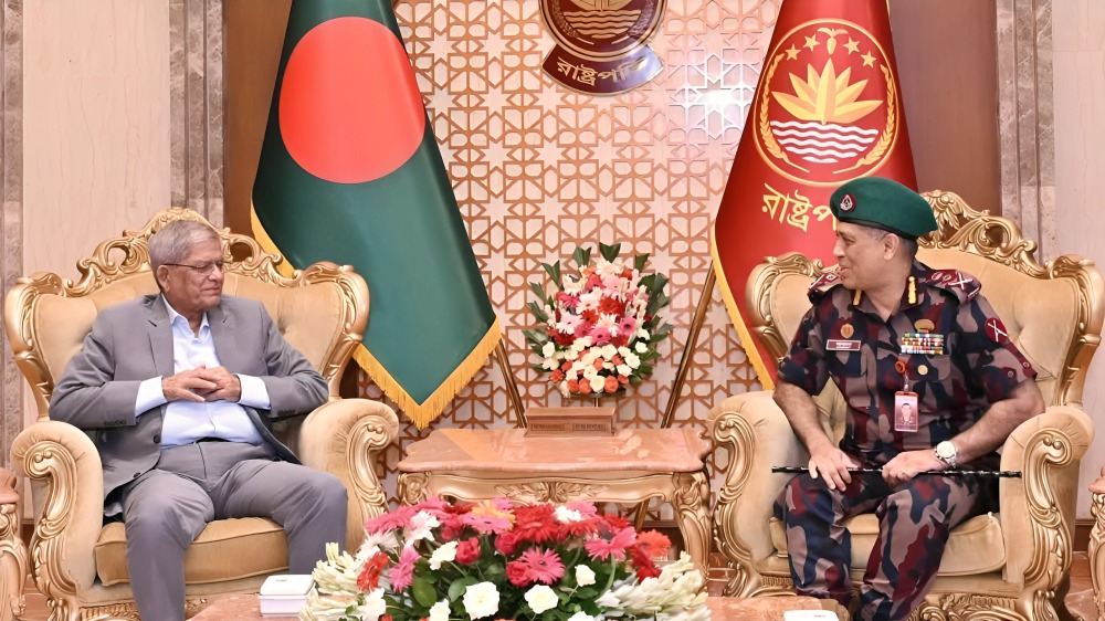 চোরাচালান-মাদক ও সীমান্ত হত্যা বন্ধে বিজিবিকে আরও কার্যকর হওয়ার আহ্বান রাষ্ট্রপতির