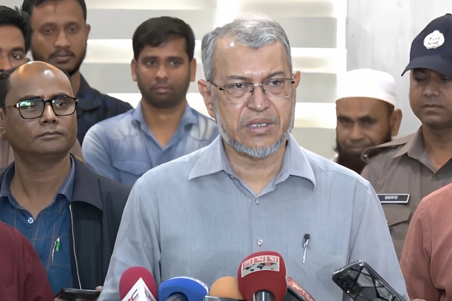 শপথ অনুষ্ঠানে এক হাজার বিশিষ্ট ব্যক্তির অংশগ্রহণ