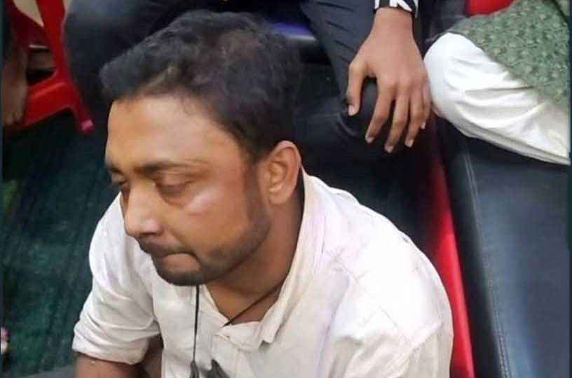 টঙ্গীতে ছিনতাইকারীর হাতের কবজি কেটে দিলো