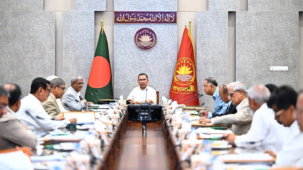 ছয় মাস পূর্তিতে মন্ত্রিসভায় বড় রদবদলের আভাস, আলোচনায় একাধিক নতুন মুখ