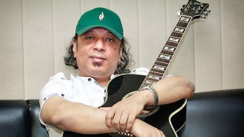 রুপালি গিটারের সুর থেমেছে, স্মৃতির পাতায় কেমন আছেন তিনি?