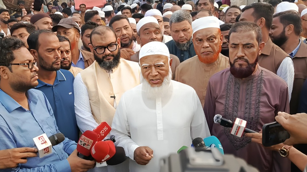চাঁদাবাজ ও মধ্যস্বত্বভোগীদের কারণেই বাজারে অস্থিরতা জামায়াত আমির