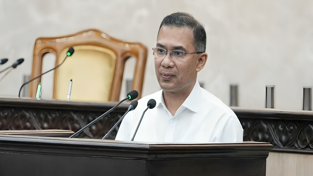 রাজনীতি থেকে খেলোয়াড়দের থেকে দূরে থাকার আহ্বান প্রধানমন্ত্রীর