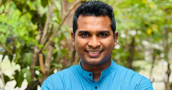 রাশেদ সীমান্তের ‘যাত্রা বিরতি’ নাটকে ৫০০ শিল্পীর অংশগ্রহণ।