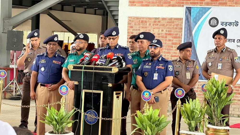 আইনশৃঙ্খলা জোরদারে পূর্বাচলে ৪ থানা, ৬ তদন্তকেন্দ্র ও ৪১ পুলিশ বক্স স্থাপনের সিদ্ধান্ত