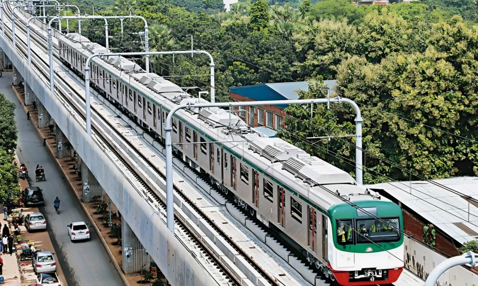 মেট্রো রেল প্রকল্পে নতুন সিদ্ধান্তের অপেক্ষা