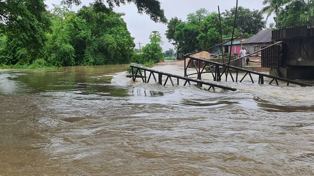 উজানের বৃষ্টি ও পাহাড়ি ঢলে তিন বিভাগে বন্যার শঙ্কা, সতর্ক থাকার আহ্বান