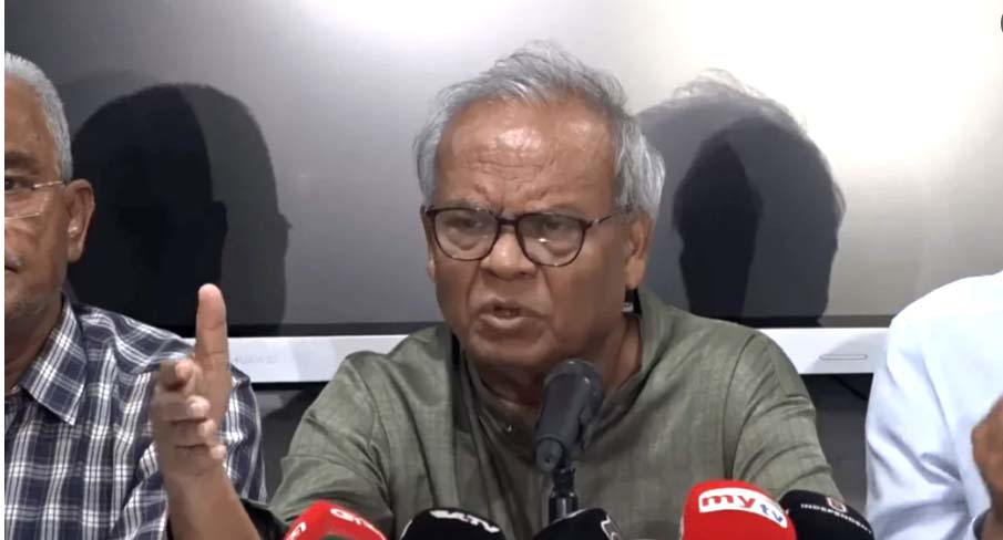 বিশ্বের অন্যান্য দেশের তুলনায় বাংলাদেশে তেলের দাম অনেক কম: রিজভী