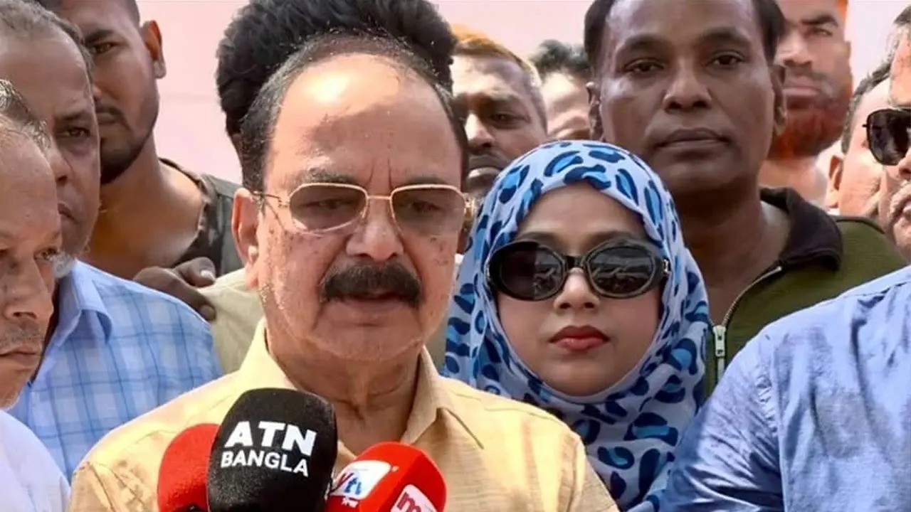 আওয়ামী লীগকে রাজনৈতিকভাবেই মোকাবিলা করবে বিএনপি: গয়েশ্বর