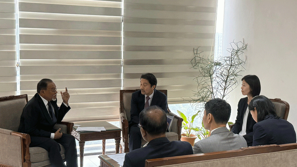 জনপ্রশাসন উপদেষ্টার সঙ্গে জাইকা প্রতিনিধিদলের বৈঠক