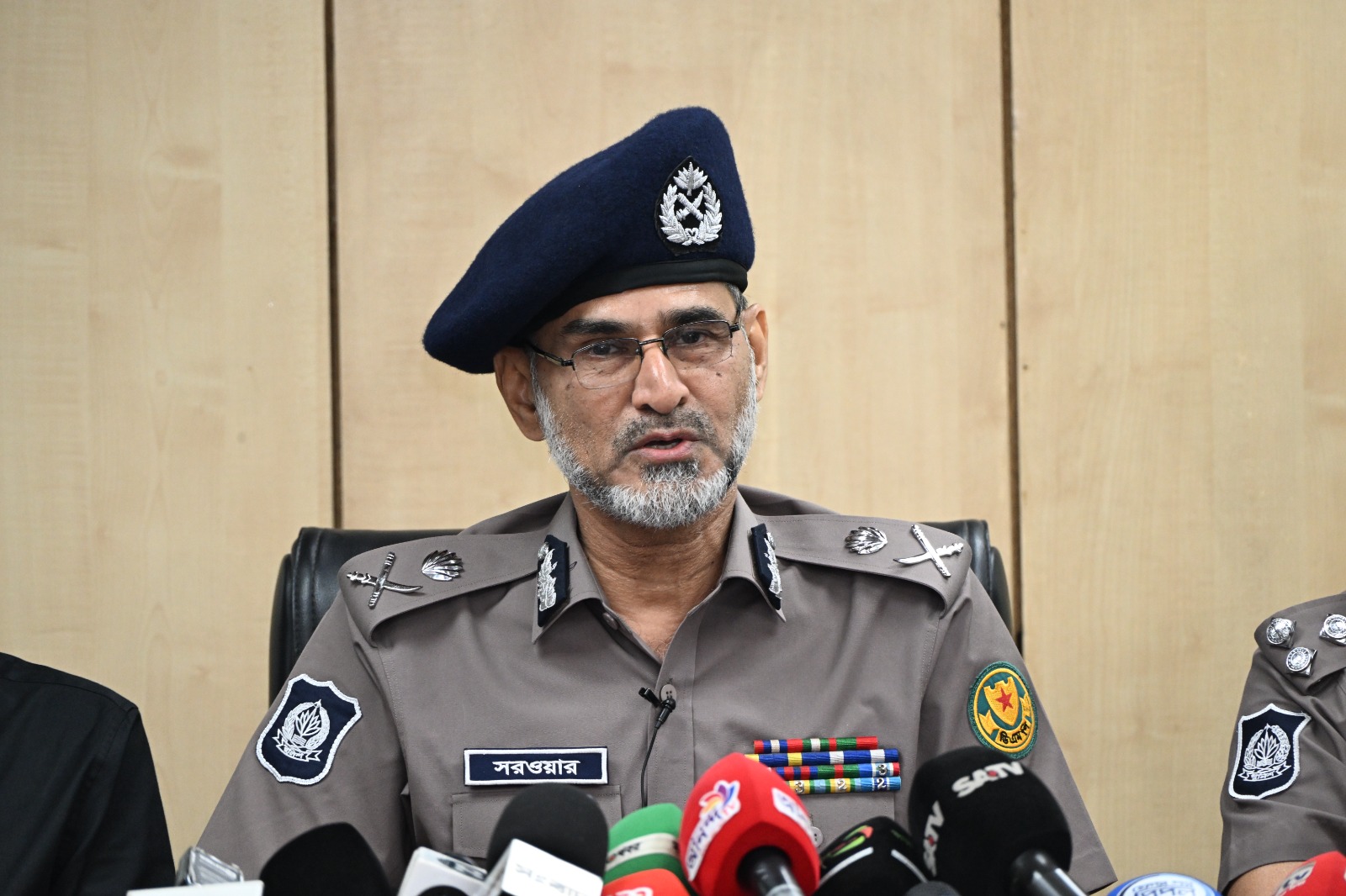 চাঁদাবাজি-মাদক-অস্ত্র ও অনলাইন জুয়ার বিরুদ্ধে ডিএমপির সাঁড়াশি অভিযান জোরদার