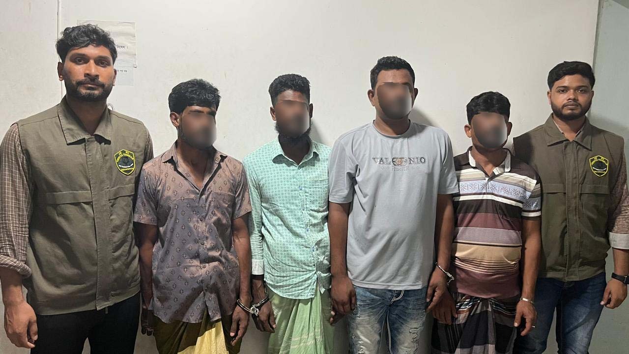 বিটিসিএলের তামার তার চুরি: মূলহোতাসহ ৪ জন গ্রেপ্তার