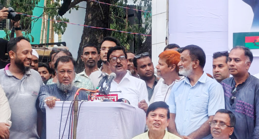 জামায়াতকে বিশ্বাস না করার আহ্বান ফজলুর রহমানের