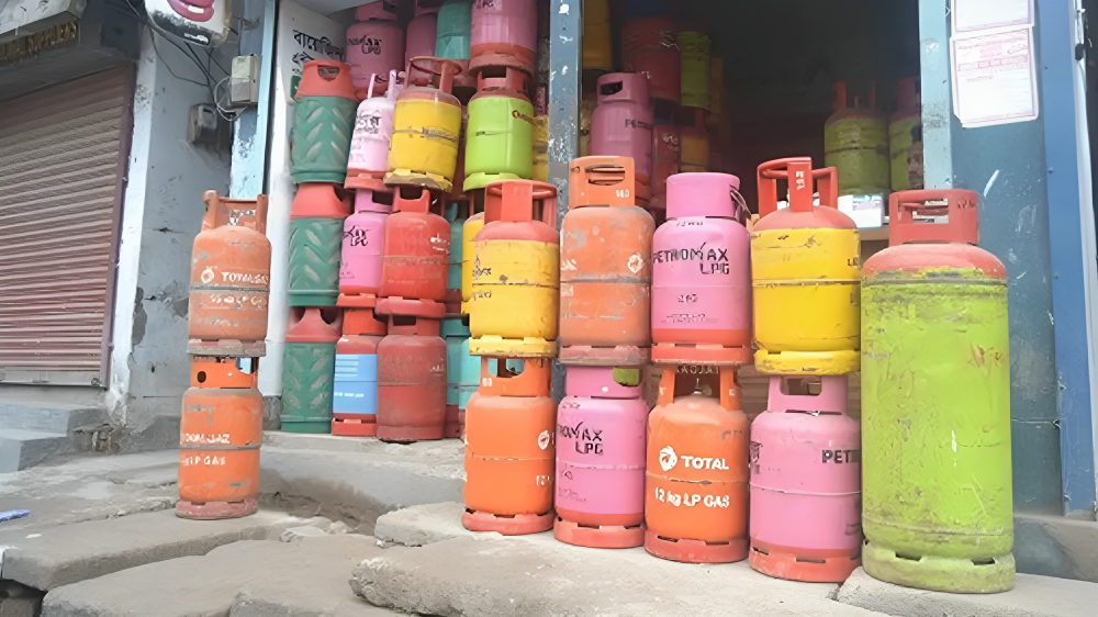 একদিকে ভ্যাট ছাড়, অন্যদিকে এলপিজি বিক্রি বন্ধ