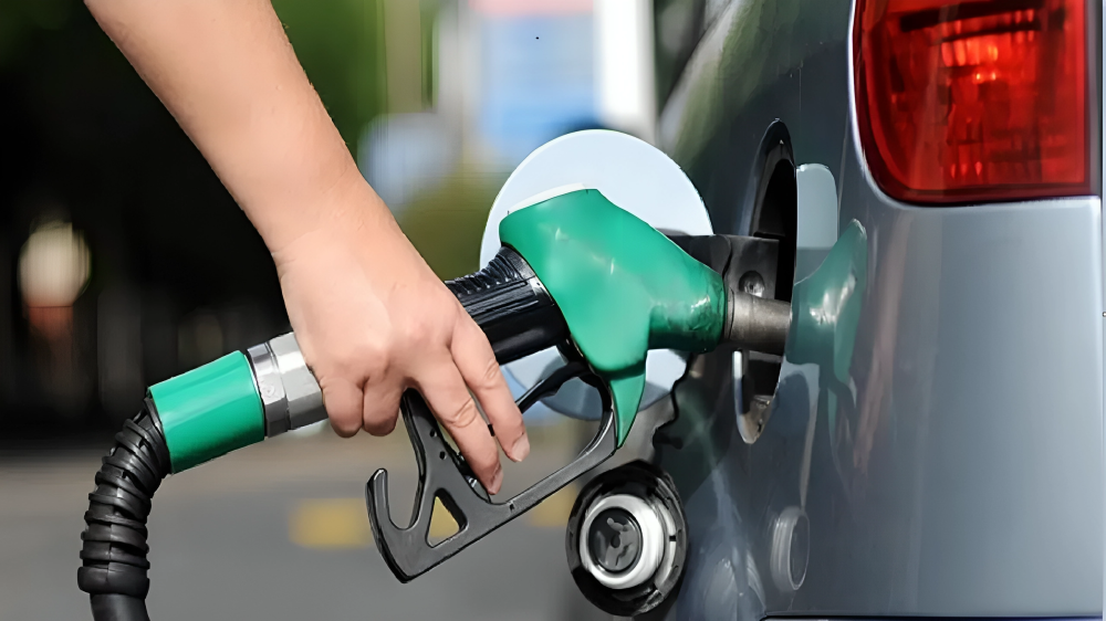 রোববার থেকে রেশনিংয়ে জ্বালানি তেল বিক্রি