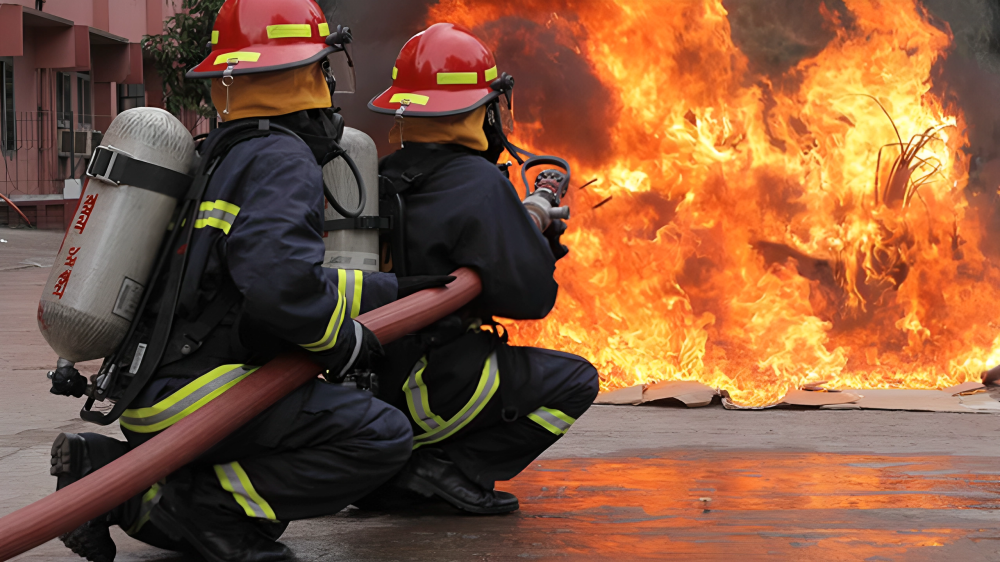 বনানীতে আগুন, ঘটনাস্থলে ৫ ইউনিট