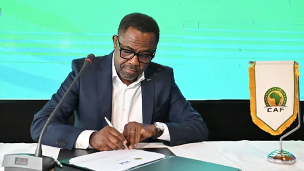 বিতর্কের মধ্যে আফ্রিকান ফুটবলের সাধারণ সম্পাদক পদত্যাগ করেছেন