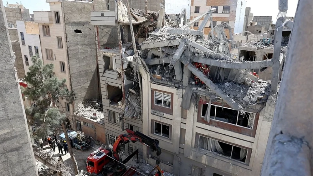 ইরানের হামলা অব্যাহত, দক্ষিণ ইসরায়েলে আতঙ্কের পরিবেশ