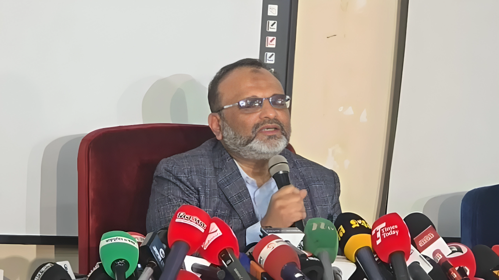 উপাচার্যের পদ ছাড়তে চান ঢাবি উপাচার্য নিয়াজ আহমেদ খান