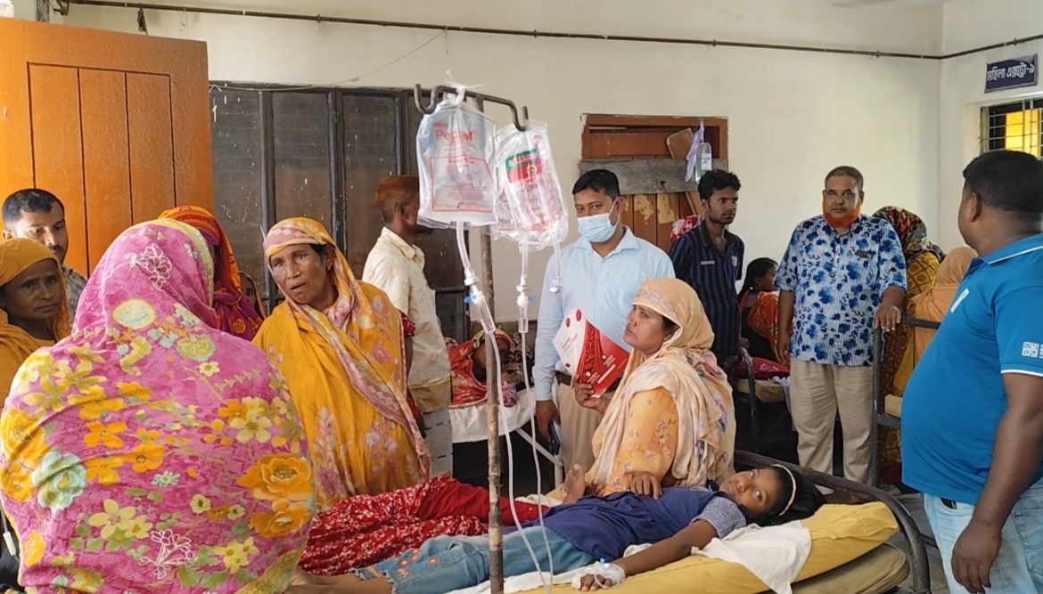মিড ডে মিল খেয়ে  ঠাকুরগাঁওয়ে অর্ধশতাধিক শিক্ষার্থী অসুস্থ