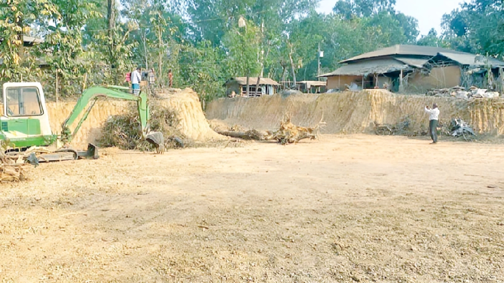 সংরক্ষিত বন কেটে ঘর নির্মাণ, দুই লাখ টাকা ঘুষের অভিযোগ