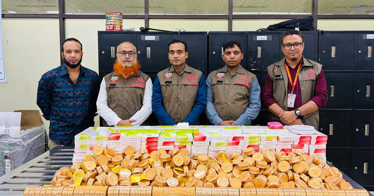 ভায়াগ্রা ও নিষিদ্ধ ক্রিমসহ সোয়া কোটি টাকার পণ্য জব্দ